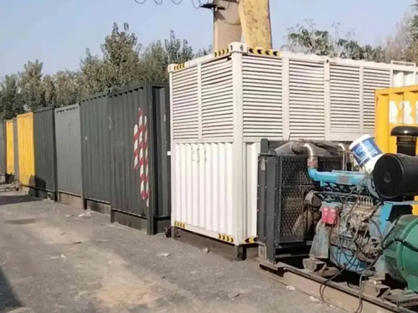 灵宝200KW柴油发电机机组每小时油耗是多少？