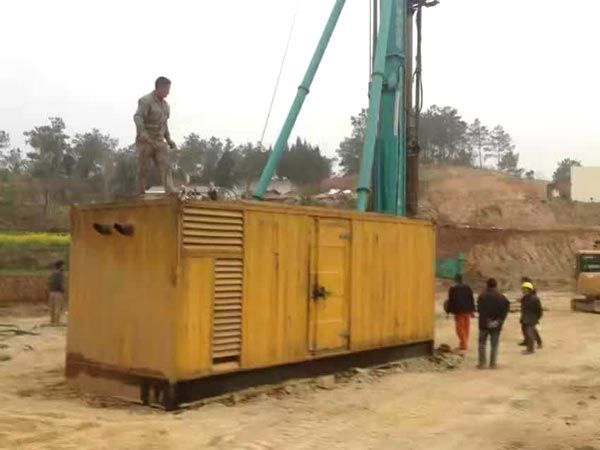 灵宝如何判断水冷式机油散热器密封件是否需要更换?